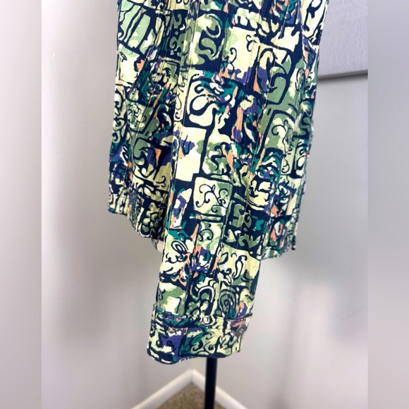 Christopher & Banks Multicolor Abstract Button Down, Two Side pocket Shirt Siz M - Picture 7 of 10